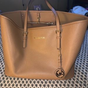 Michael Kors Large Jet Set Tote